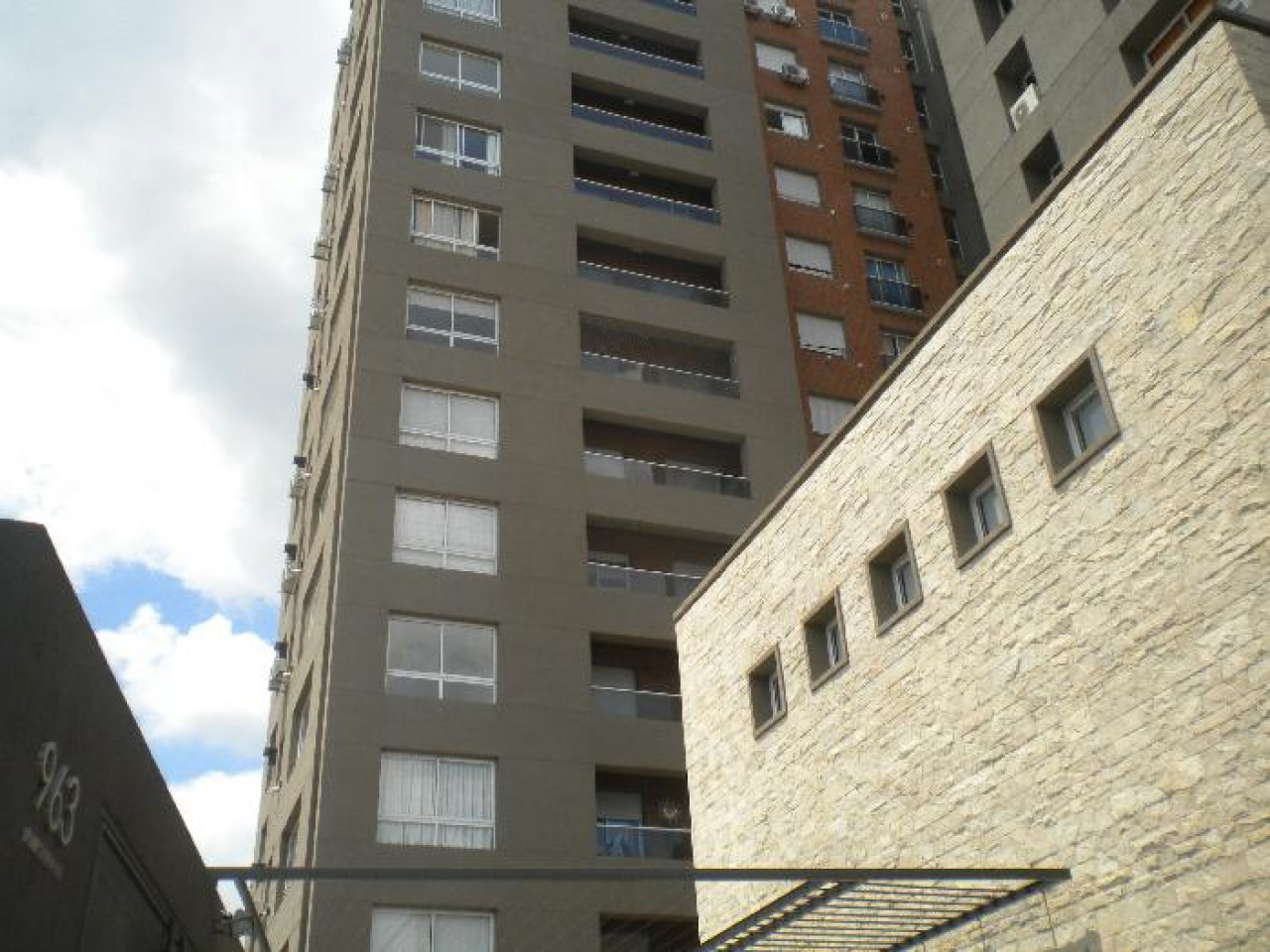 Alquiler dos ambientes Edificio Punto Urbano (San Miguel)