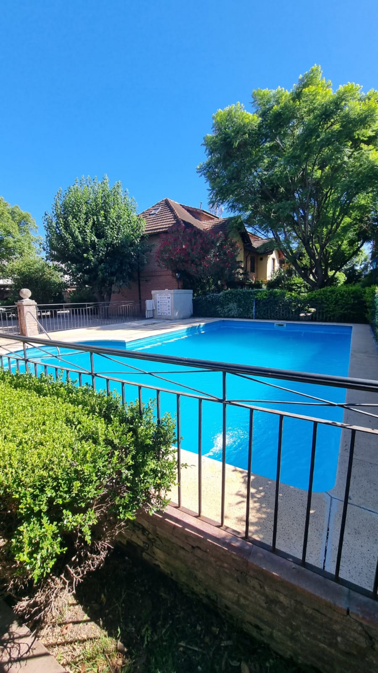 Excelente Triplex en Alquiler en el Barrio San Miguel Village (G654)