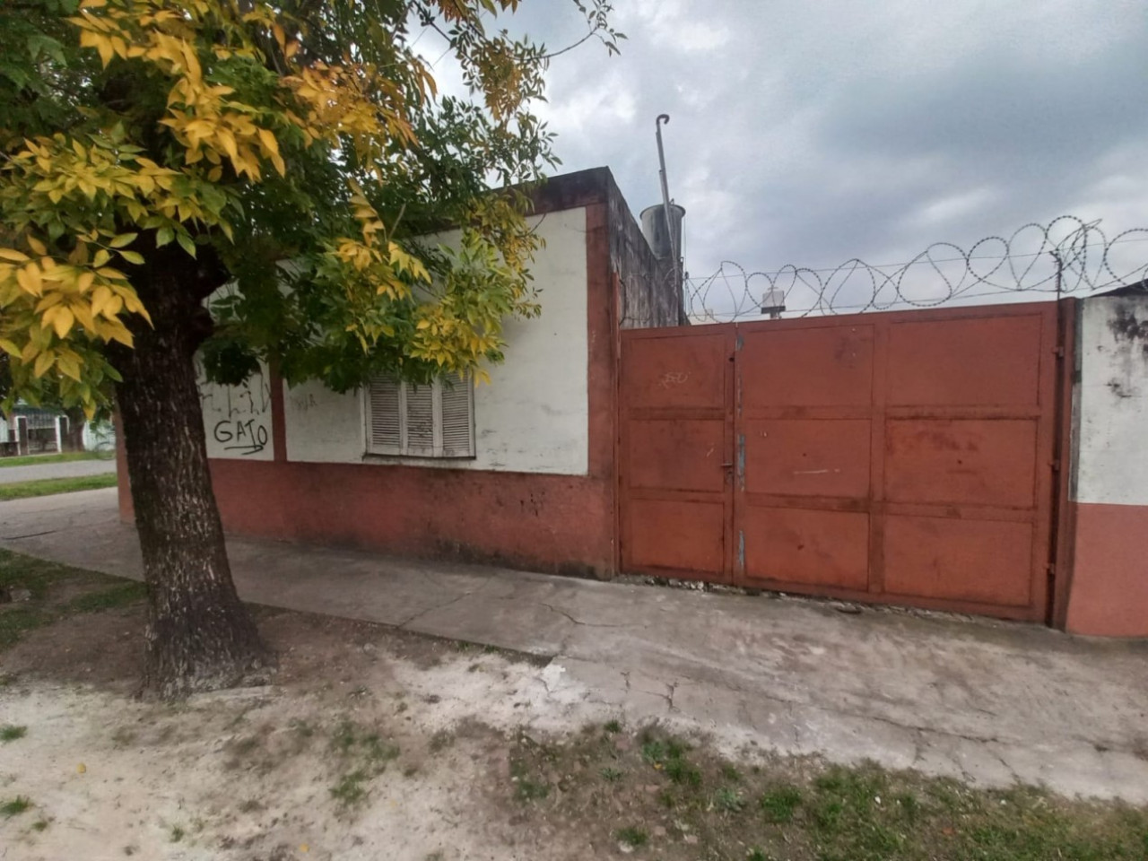 VENTA DE CASA A RECICLAR EN JOSE C PAZ