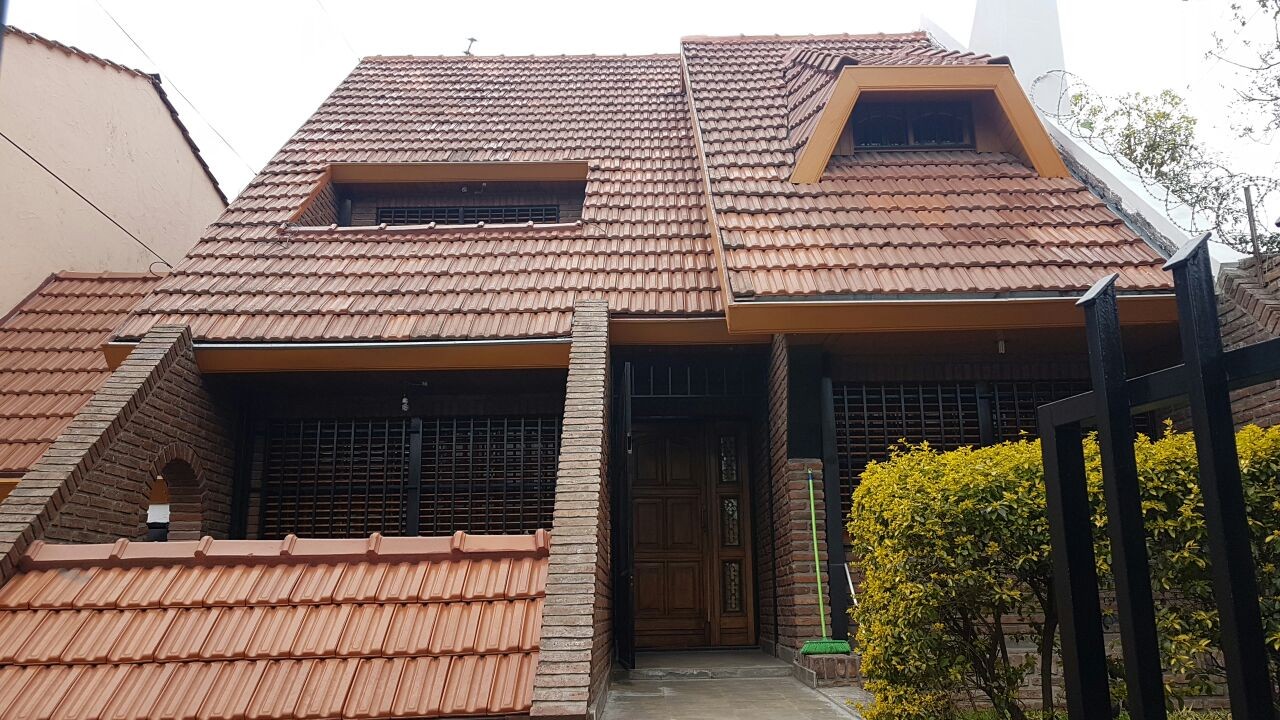 Casa en Venta o permuta San Miguel centro , dos casas