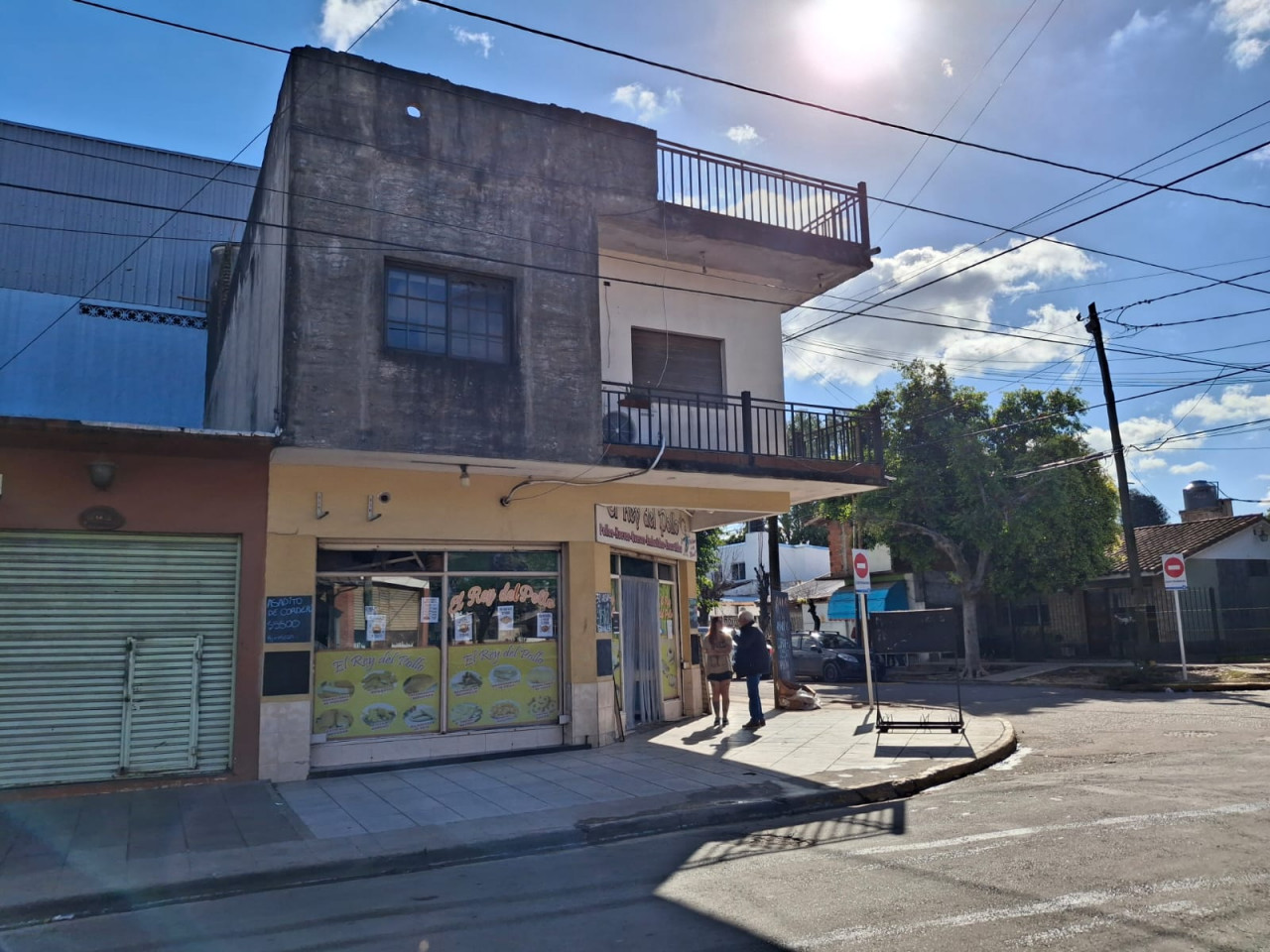 Propiedad en Venta en Grand Bourg - 3 Locales + Vivienda en Planta alta - Excelente Renta