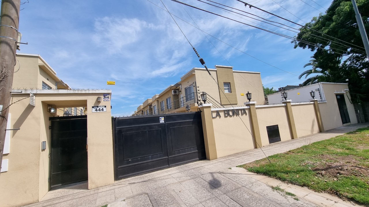 ### ALQUILER DEPARTAMENTO 2 AMBIENTES CON COCHERA Y PATIO - LA BONITA - SAN MIGUEL ###